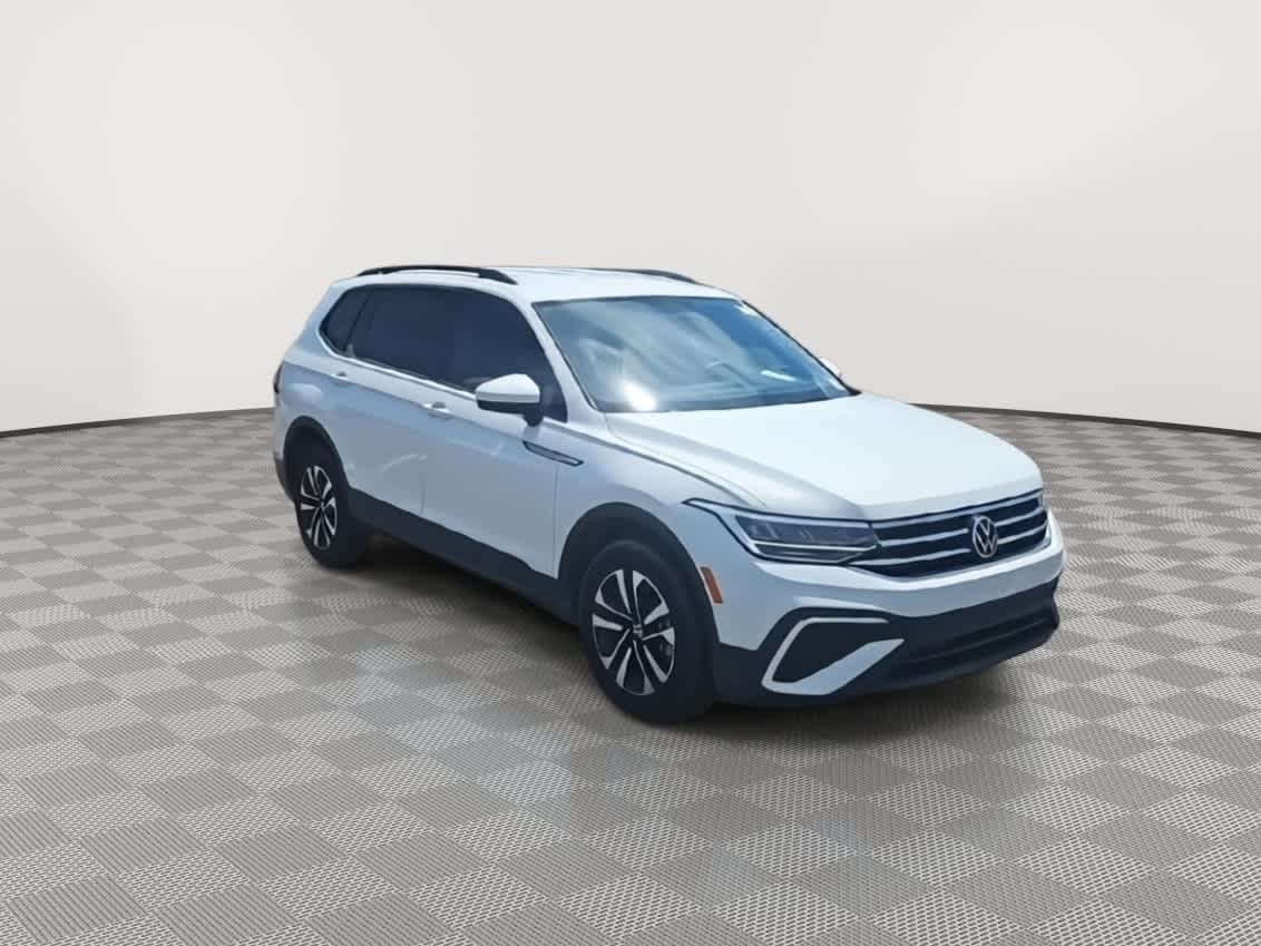 Thumbnail: 2022 Volkswagen Tiguan - 2