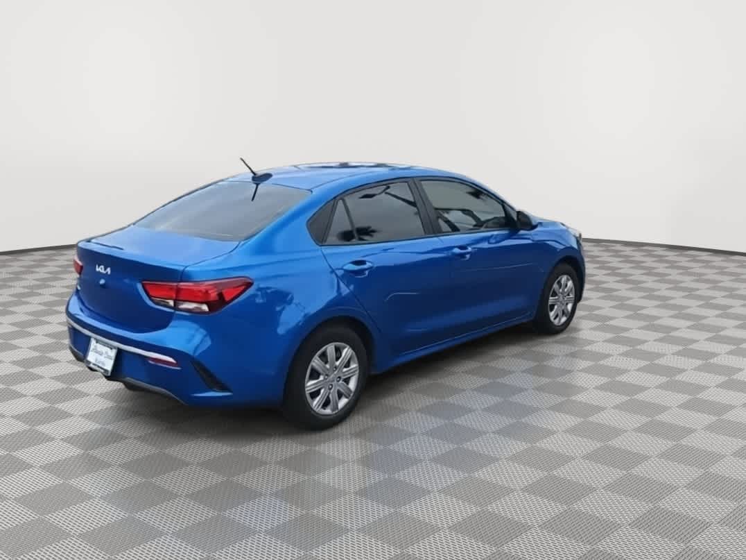 Thumbnail: 2023 Kia Rio - 8