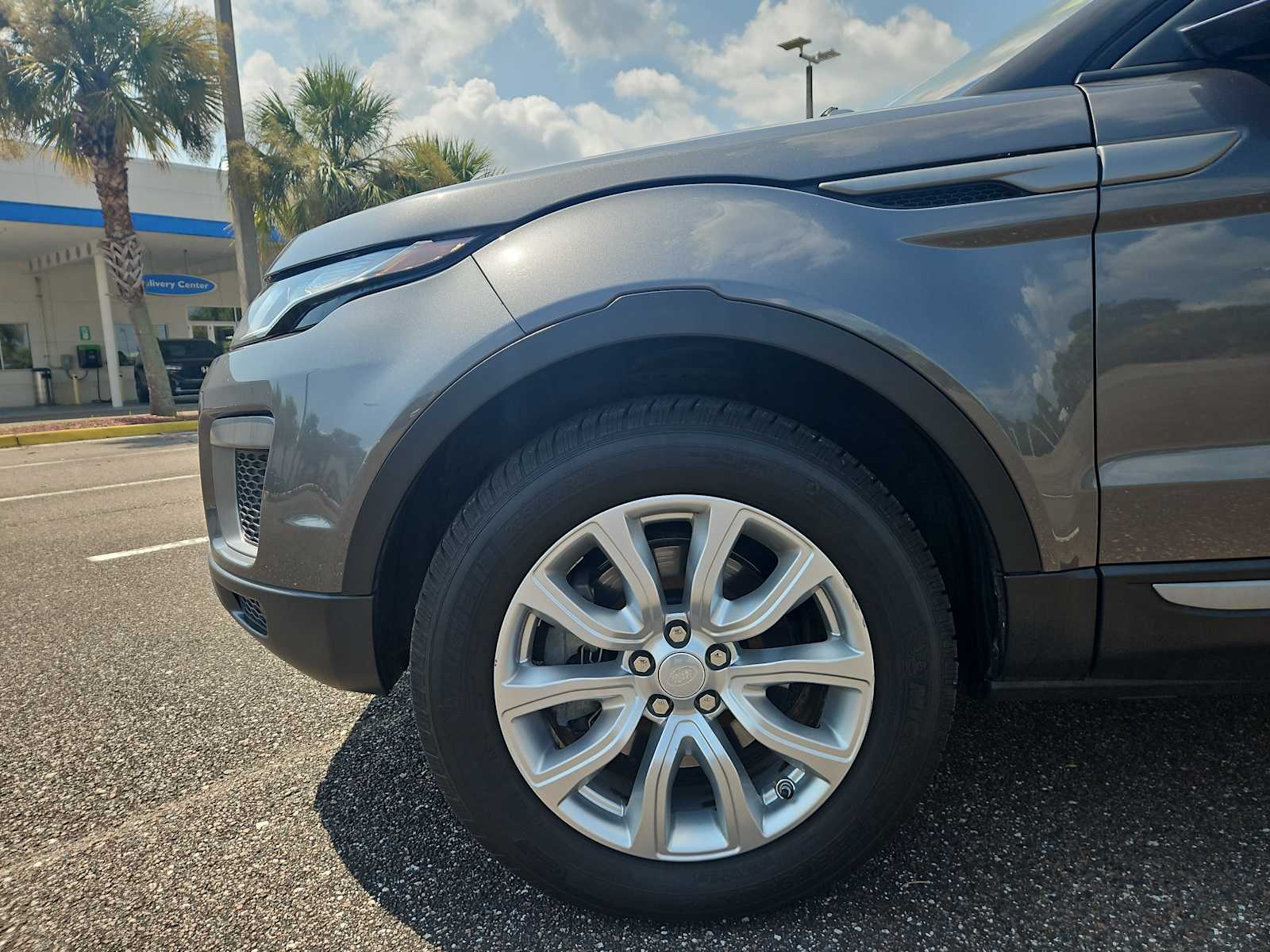 Thumbnail: 2016 Land Rover Range Rover Evoque - 18