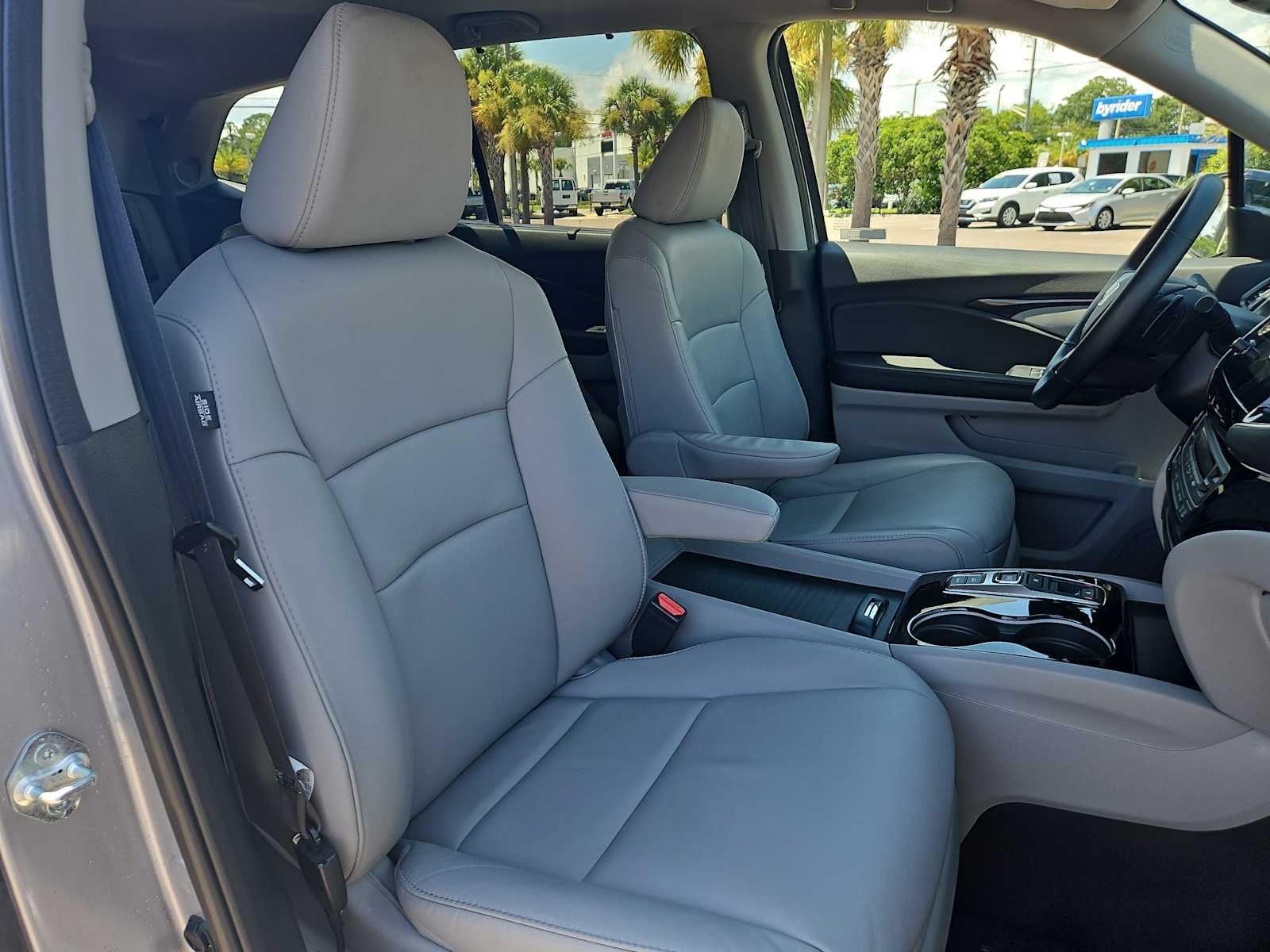 Thumbnail: 2022 Honda Pilot - 27