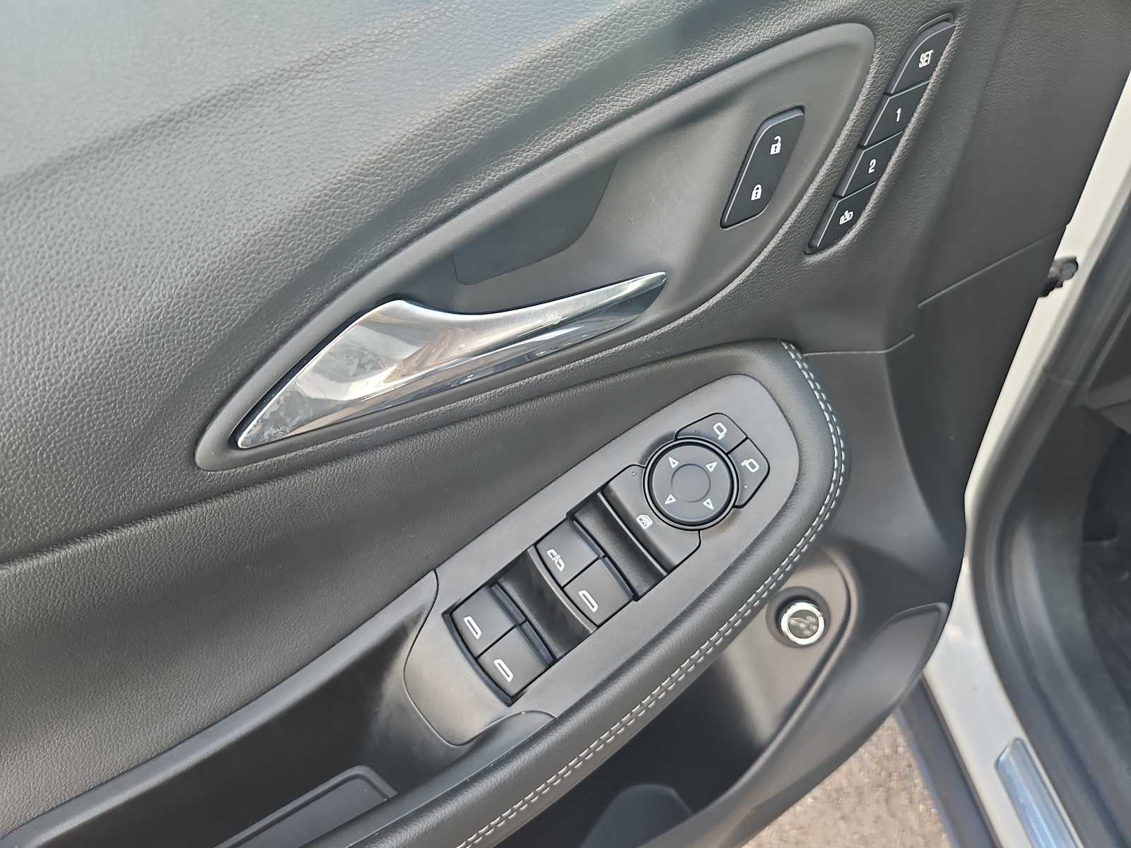 Thumbnail: 2022 Buick Encore GX - 15