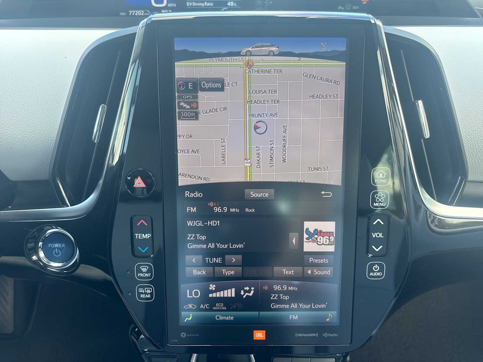 Thumbnail: 2020 Toyota Prius Prime - 11