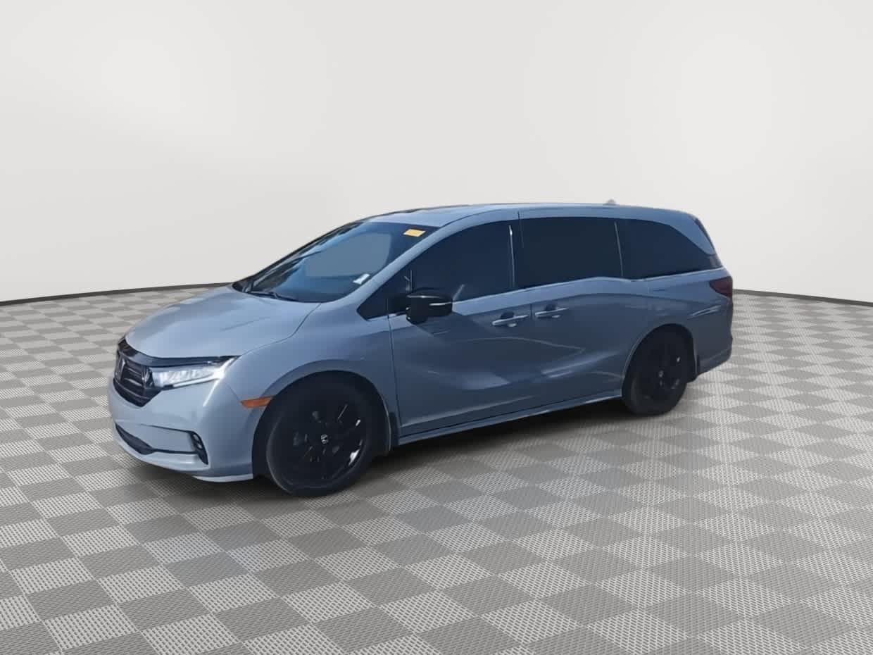 Thumbnail: 2023 Honda Odyssey - 4