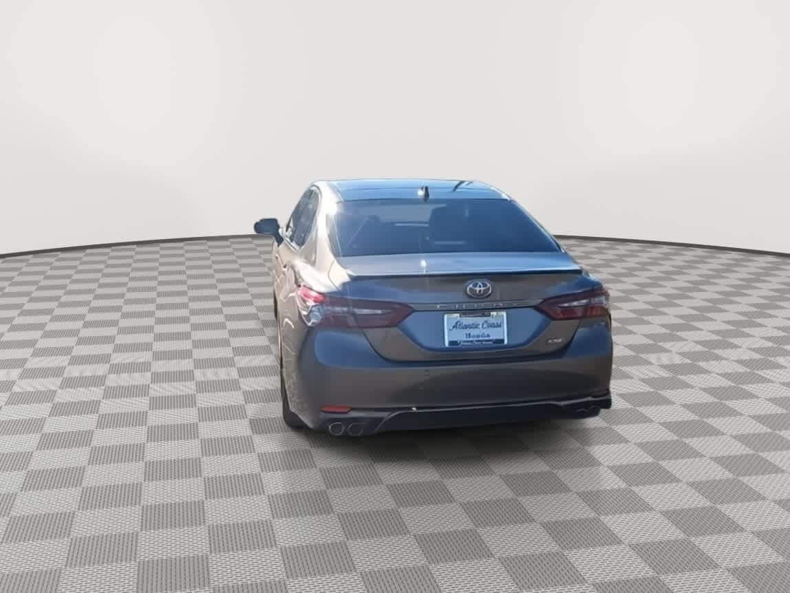 Thumbnail: 2022 Toyota Camry - 7