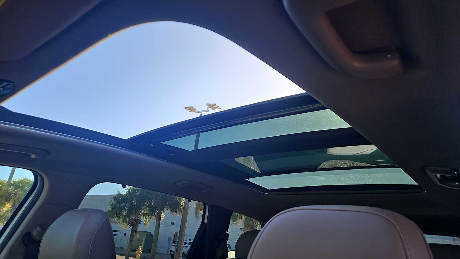 Thumbnail: 2022 Hyundai Santa Fe - 16