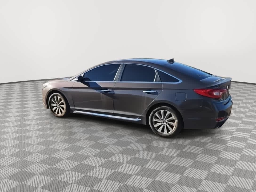 Thumbnail: 2017 Hyundai Sonata - 6