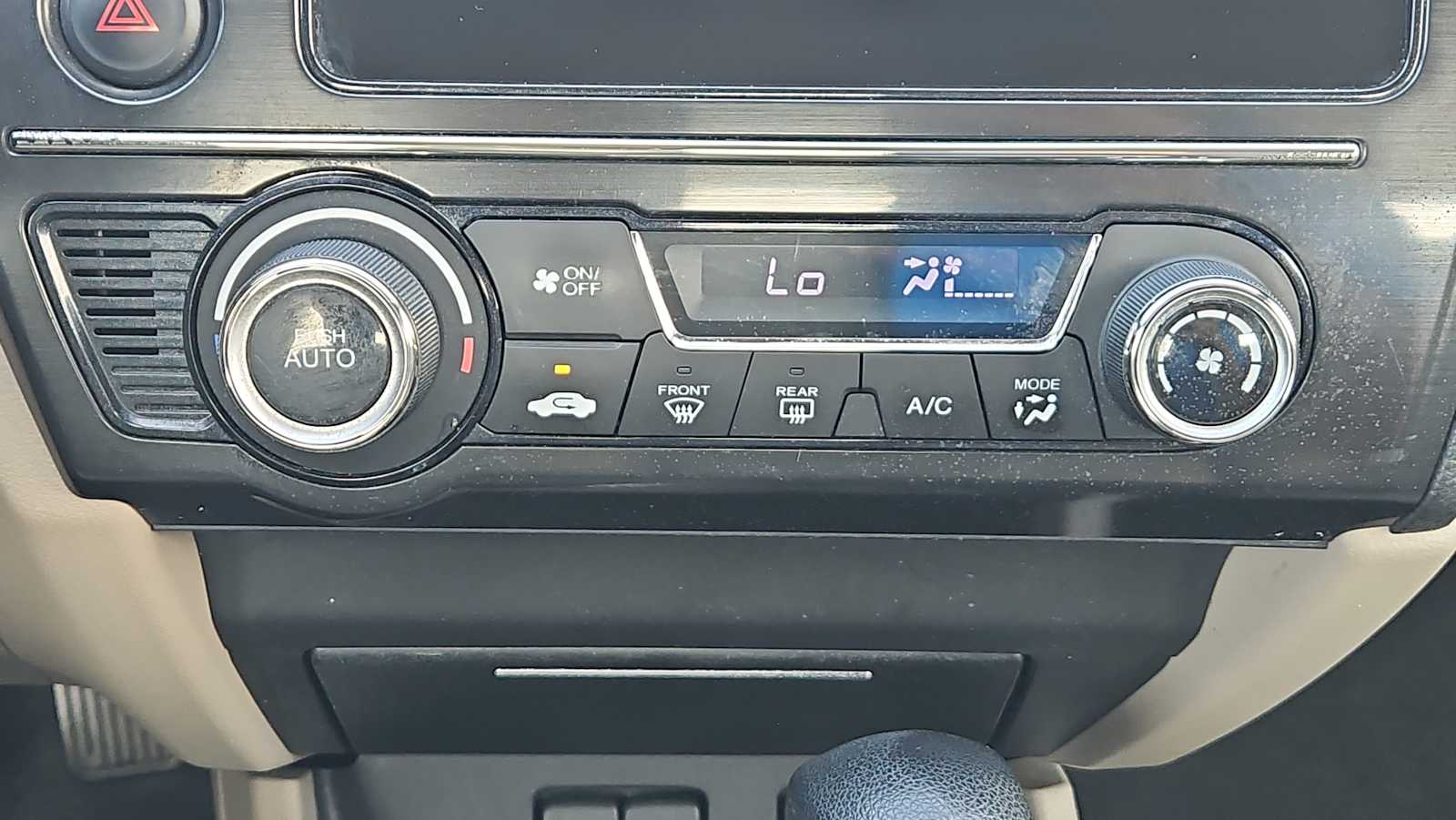 Thumbnail: 2015 Honda Civic - 17