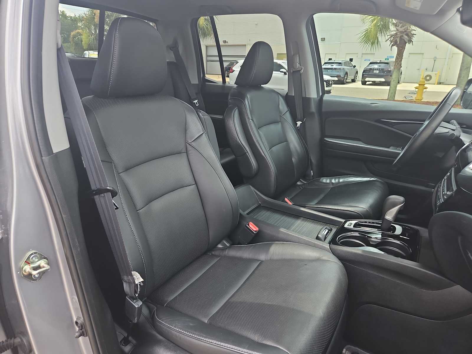 Thumbnail: 2019 Honda Ridgeline - 27