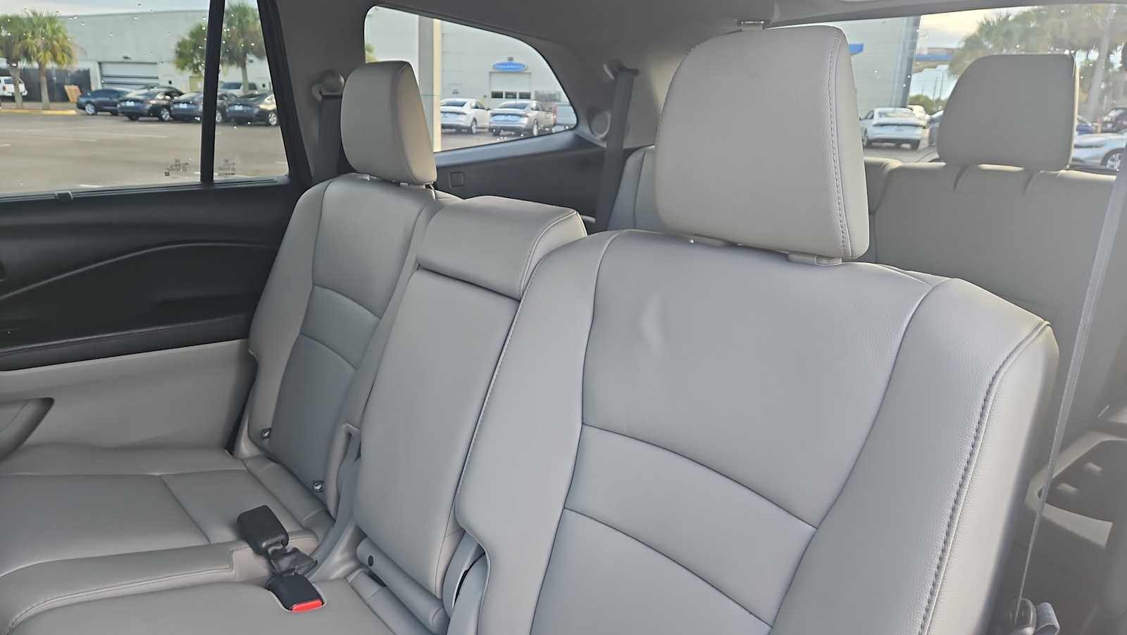 Thumbnail: 2019 Honda Pilot - 25