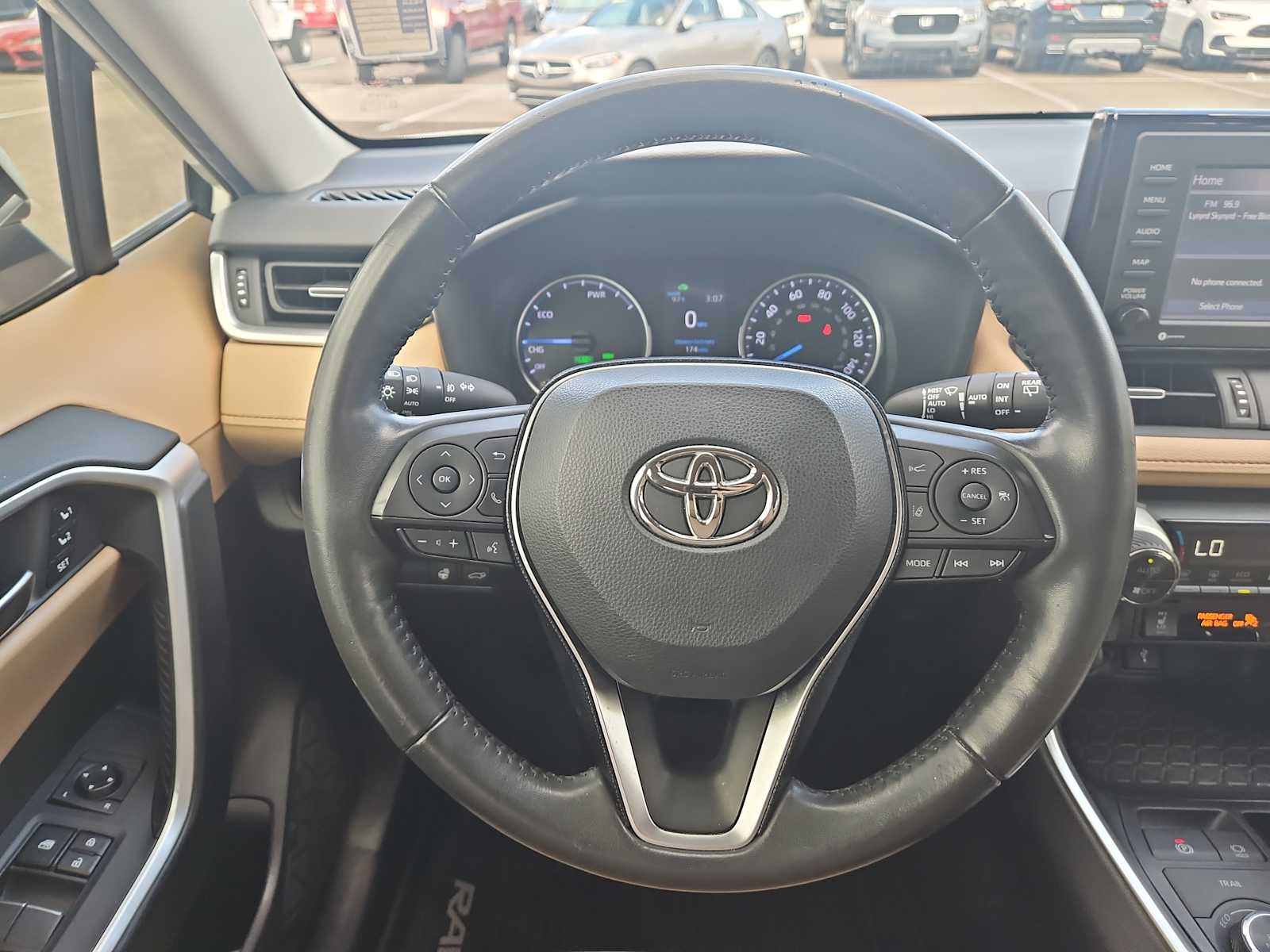 2021 Toyota RAV4 XLE Premium 11