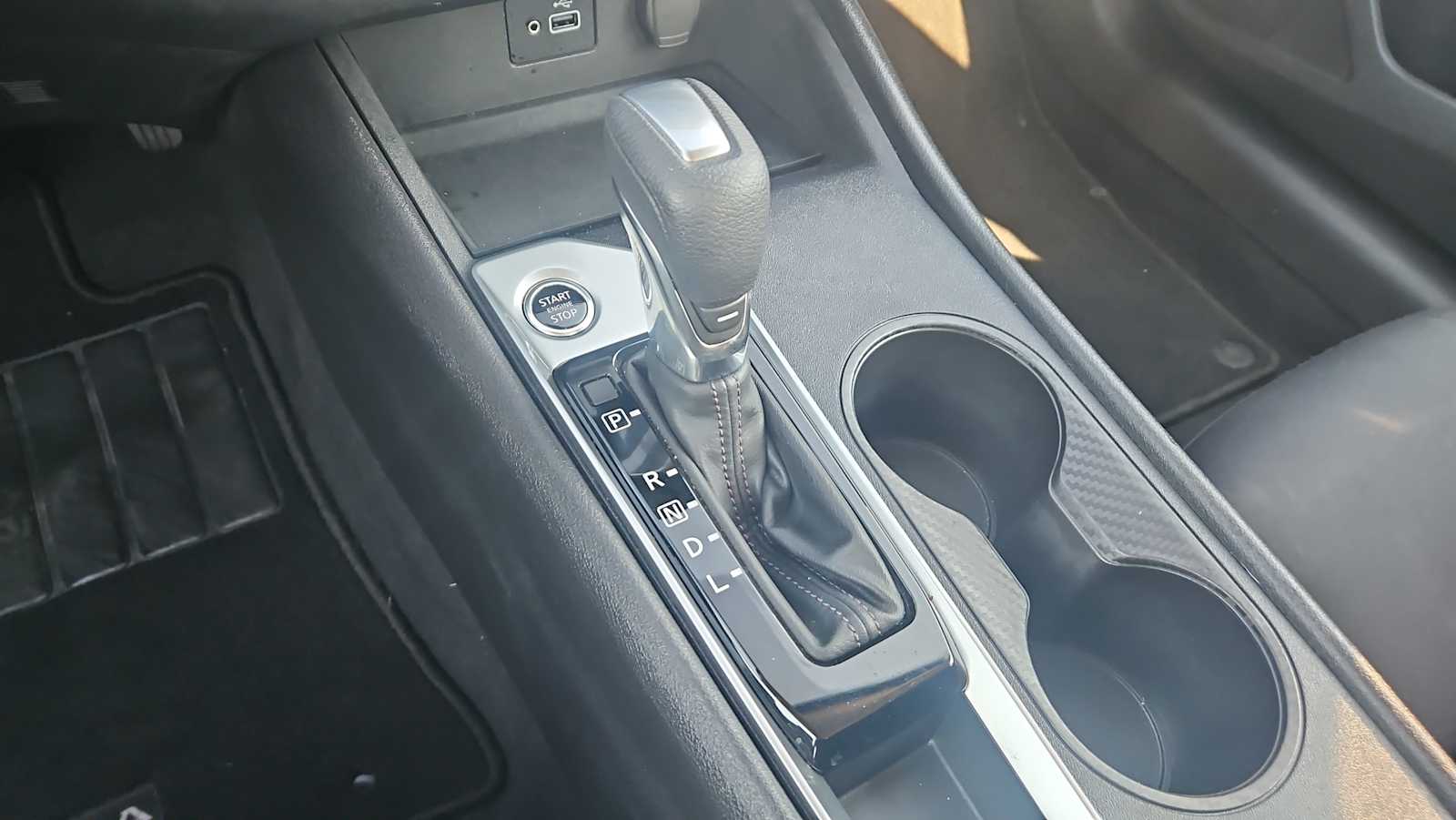 Thumbnail: 2022 Nissan Altima - 21