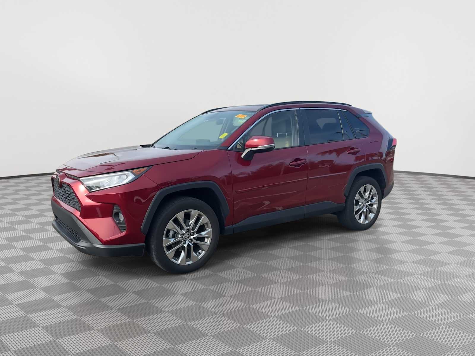 2021 Toyota RAV4 XLE Premium photo 4