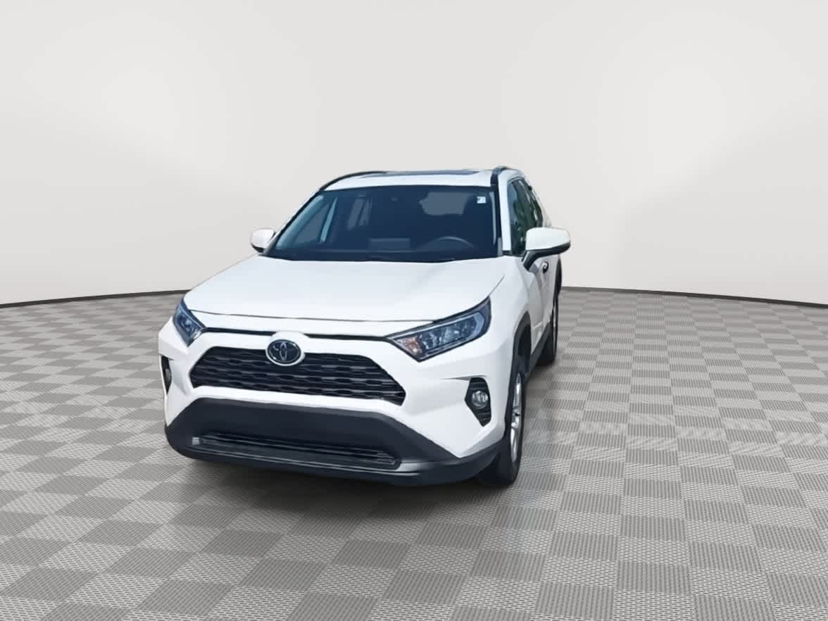 Thumbnail: 2020 Toyota RAV4 - 3