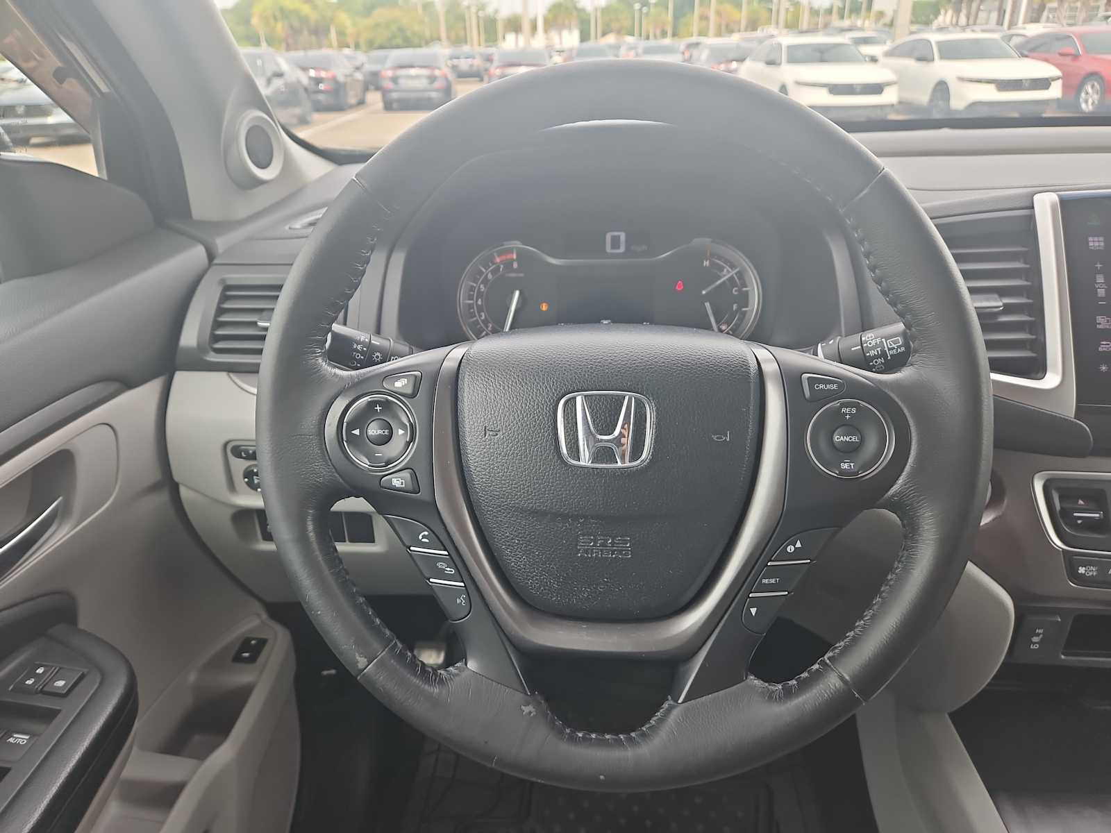 Thumbnail: 2016 Honda Pilot - 11