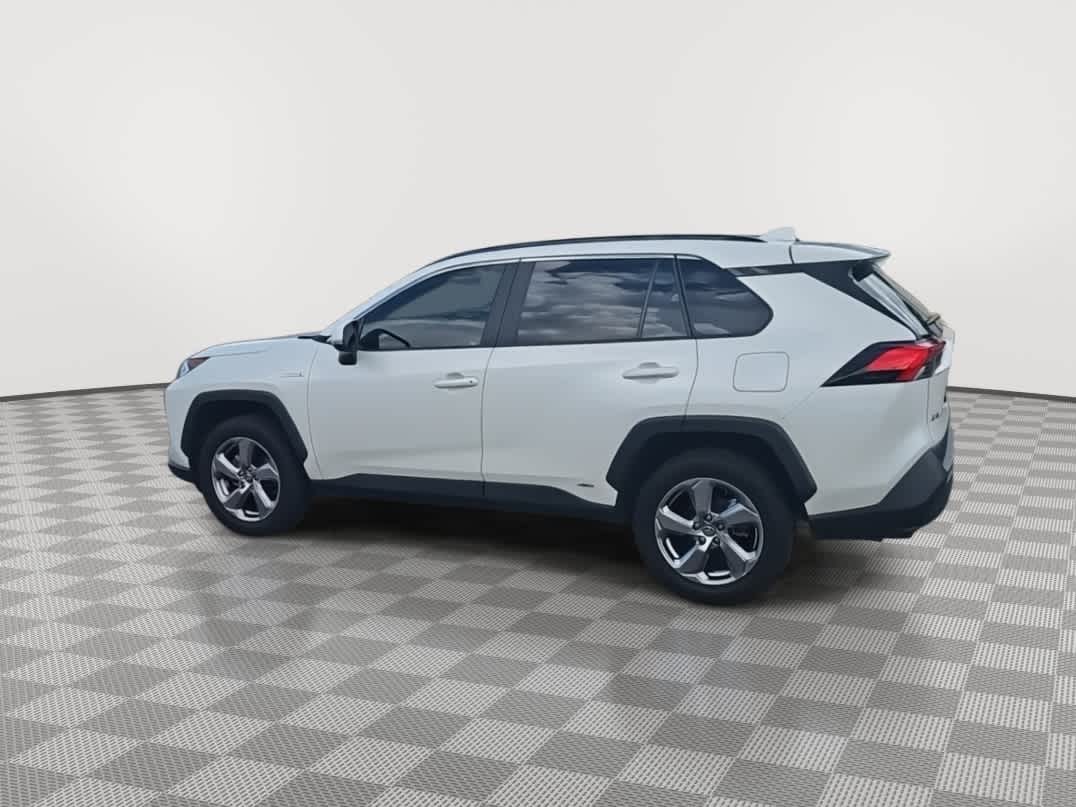 2021 Toyota RAV4 XLE Premium 6