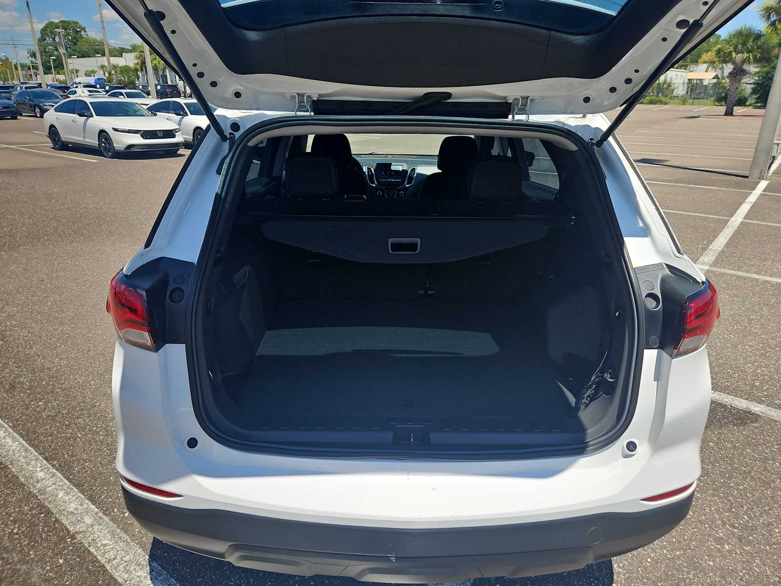 Thumbnail: 2022 Chevrolet Equinox - 20