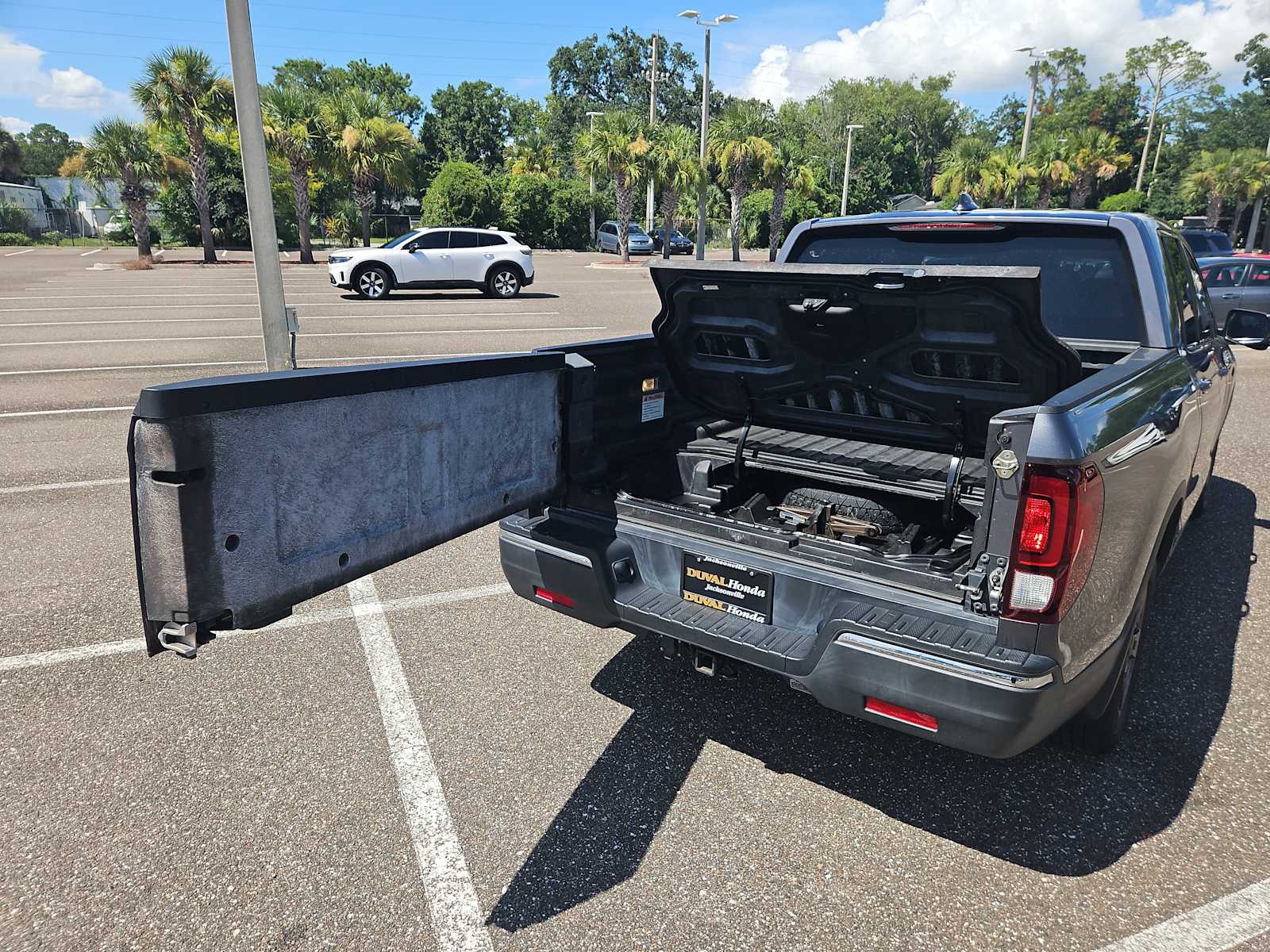 Thumbnail: 2017 Honda Ridgeline - 20