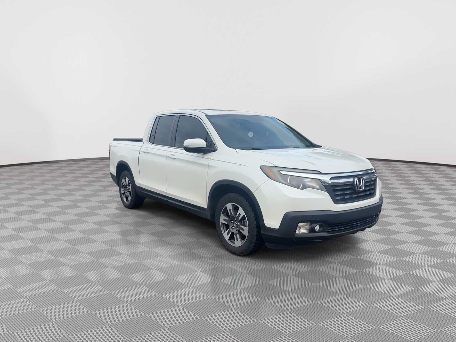 Thumbnail: 2019 Honda Ridgeline - 2