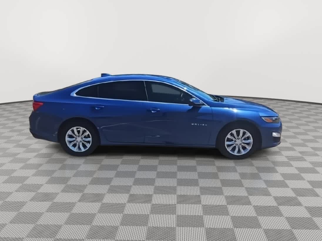 Thumbnail: 2023 Chevrolet Malibu - 9