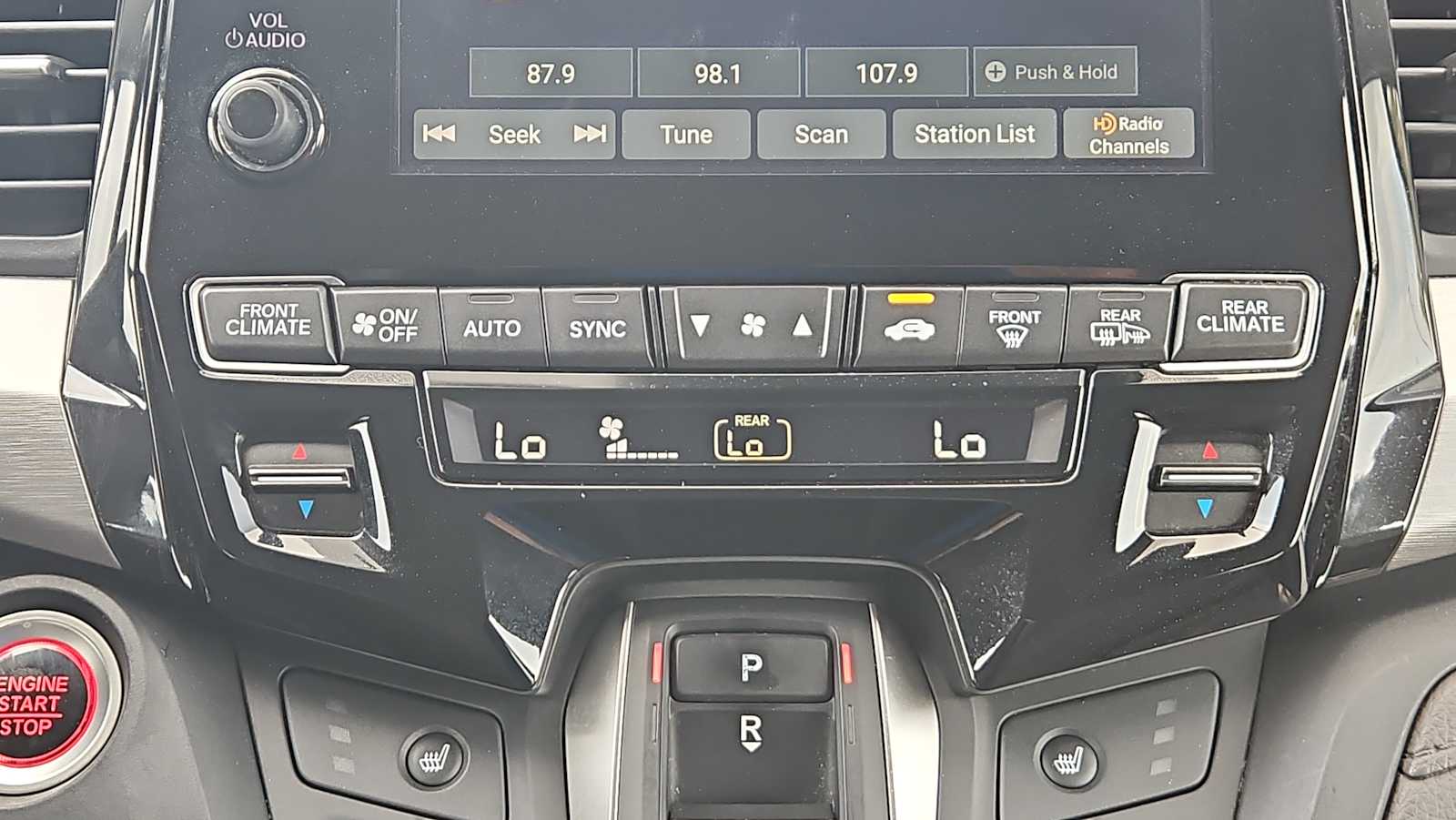 Thumbnail: 2019 Honda Odyssey - 17