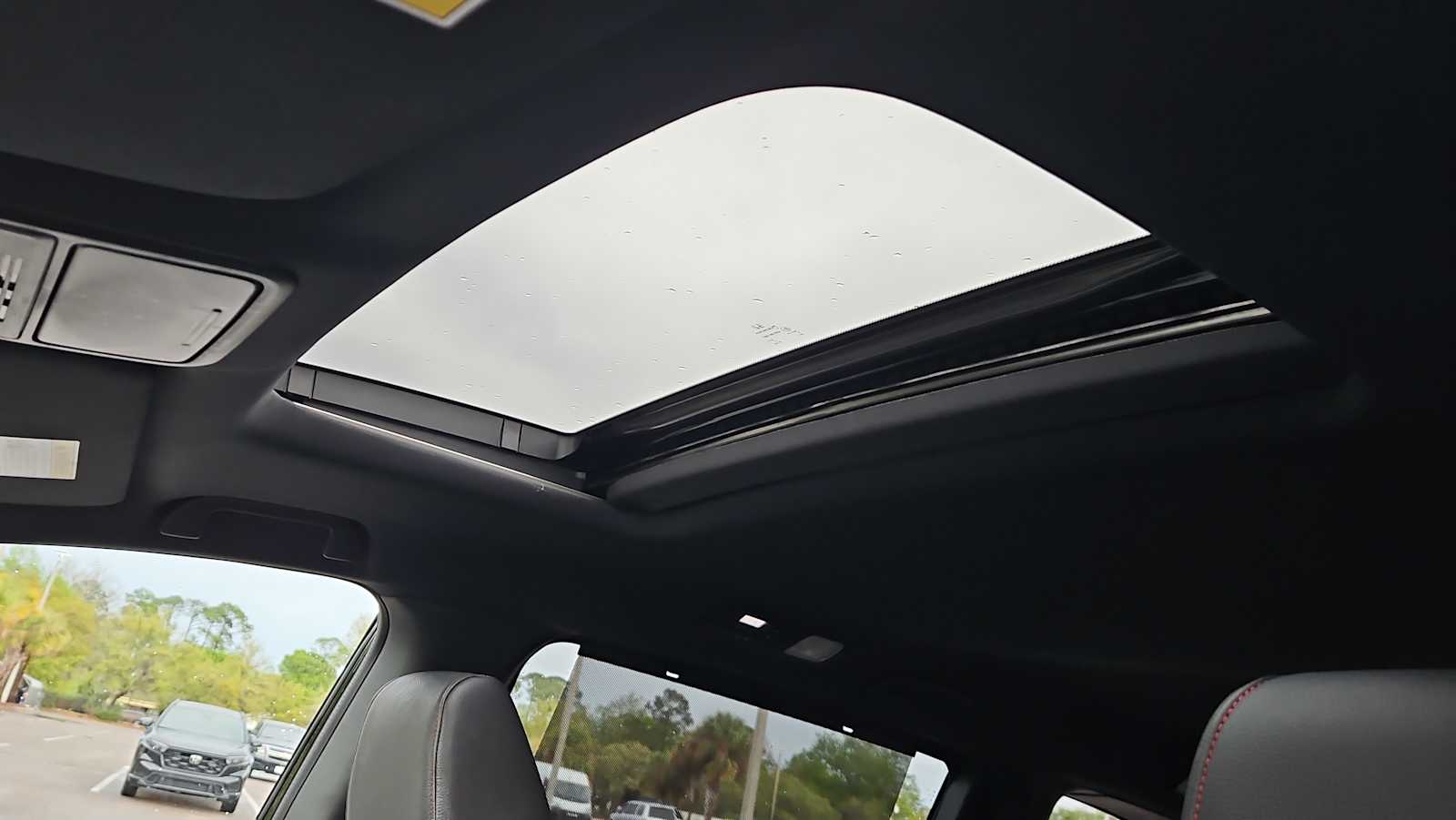 Thumbnail: 2023 Honda Odyssey - 16