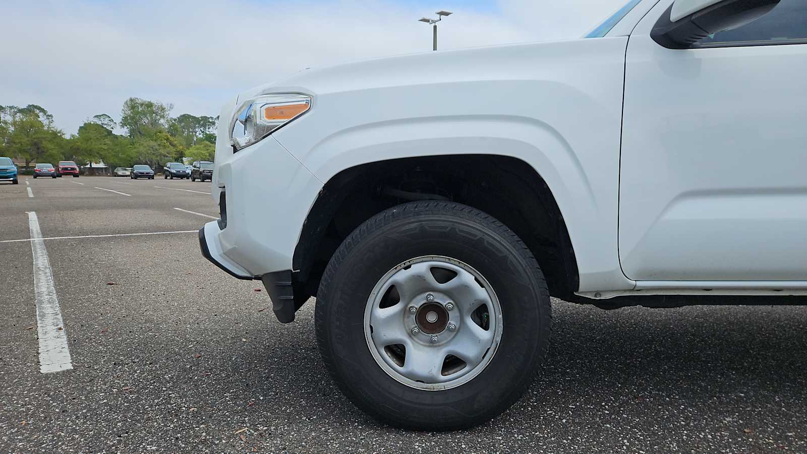 Thumbnail: 2019 Toyota Tacoma - 19