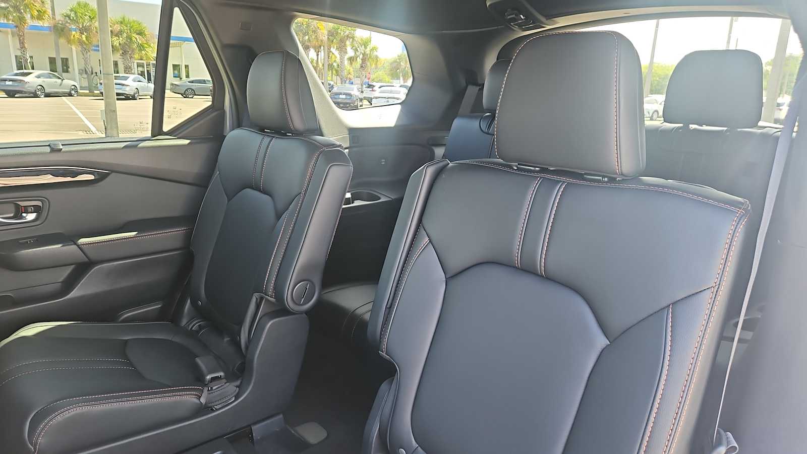 Thumbnail: 2025 Honda Pilot - 25