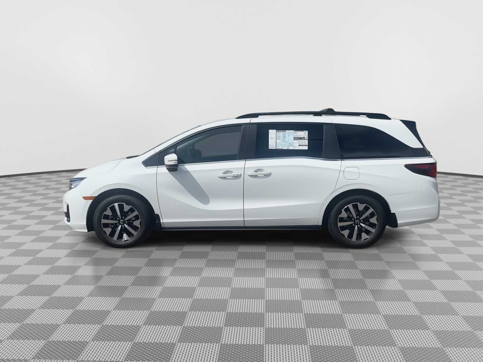 Thumbnail: 2026 Honda Odyssey - 5