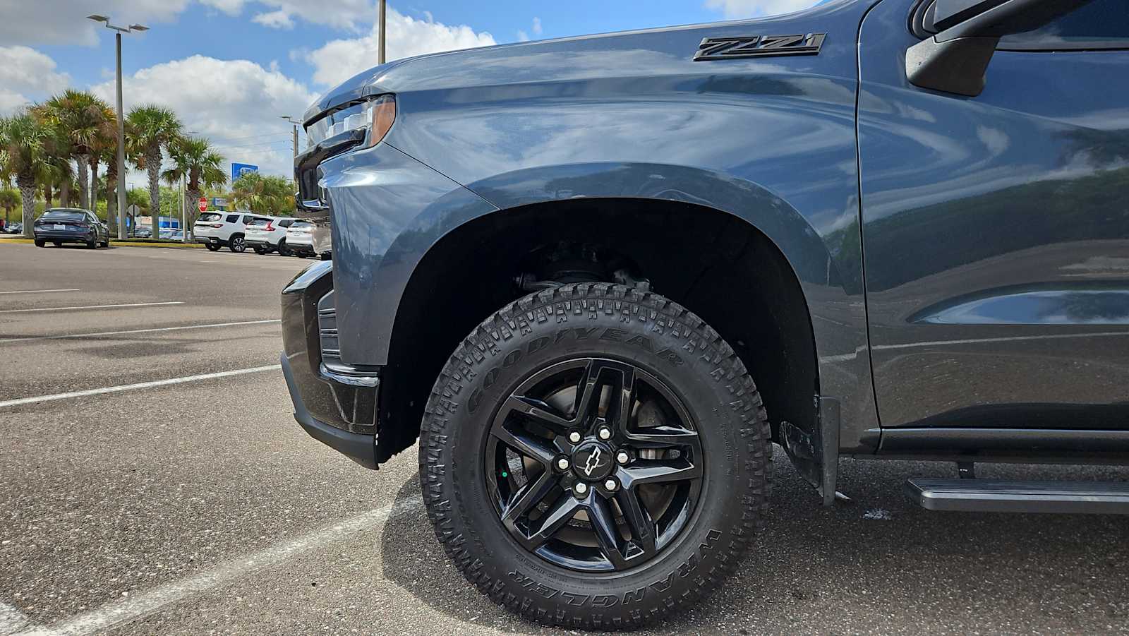 Thumbnail: 2020 Chevrolet Silverado 1500 - 18