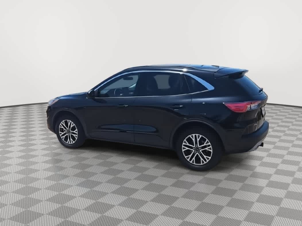 Thumbnail: 2021 Ford Escape - 6