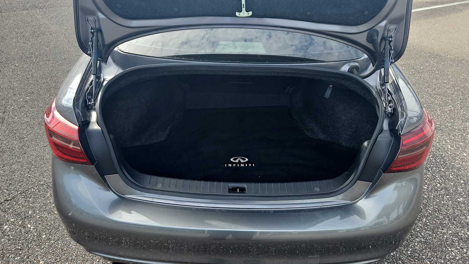 Thumbnail: 2019 INFINITI Q50 - 21