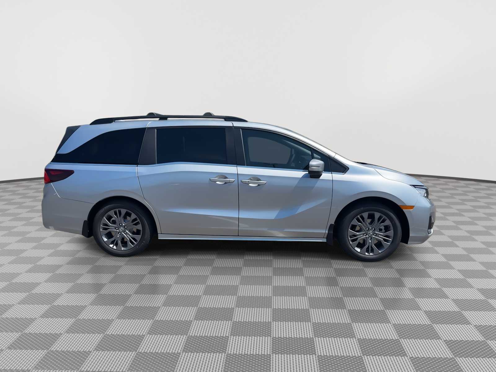 2026 Honda Odyssey Touring - Photo 9