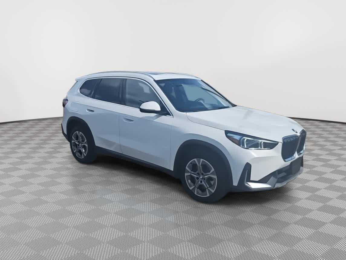2023 BMW X1 xDrive28i 3