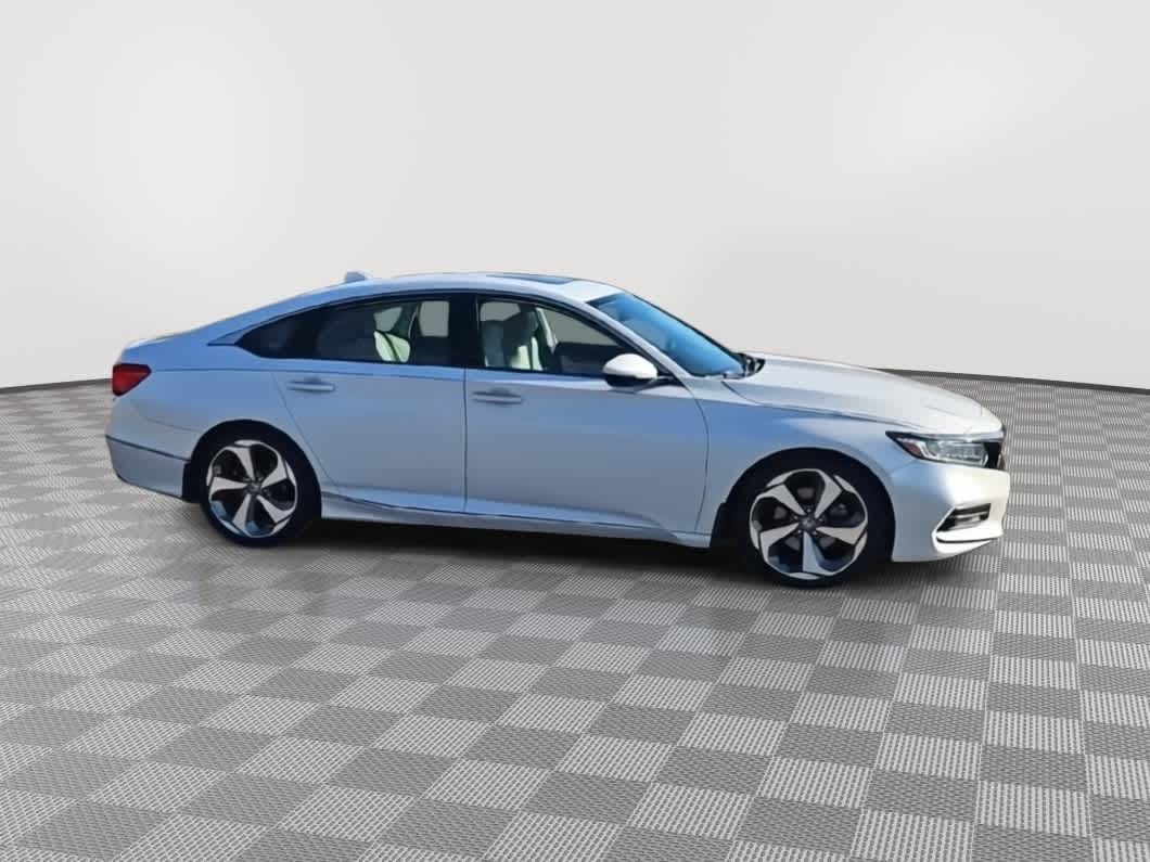 Thumbnail: 2018 Honda Accord - 8