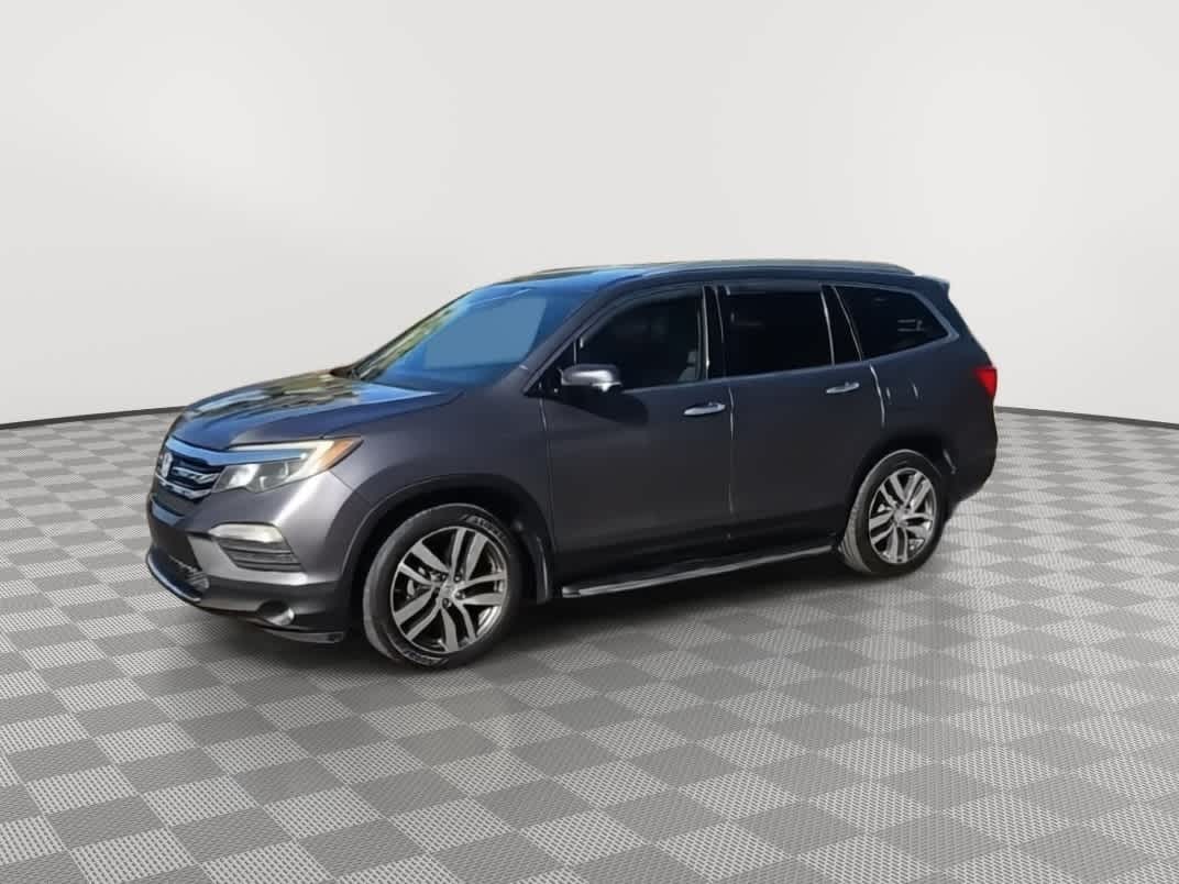 Thumbnail: 2016 Honda Pilot - 4