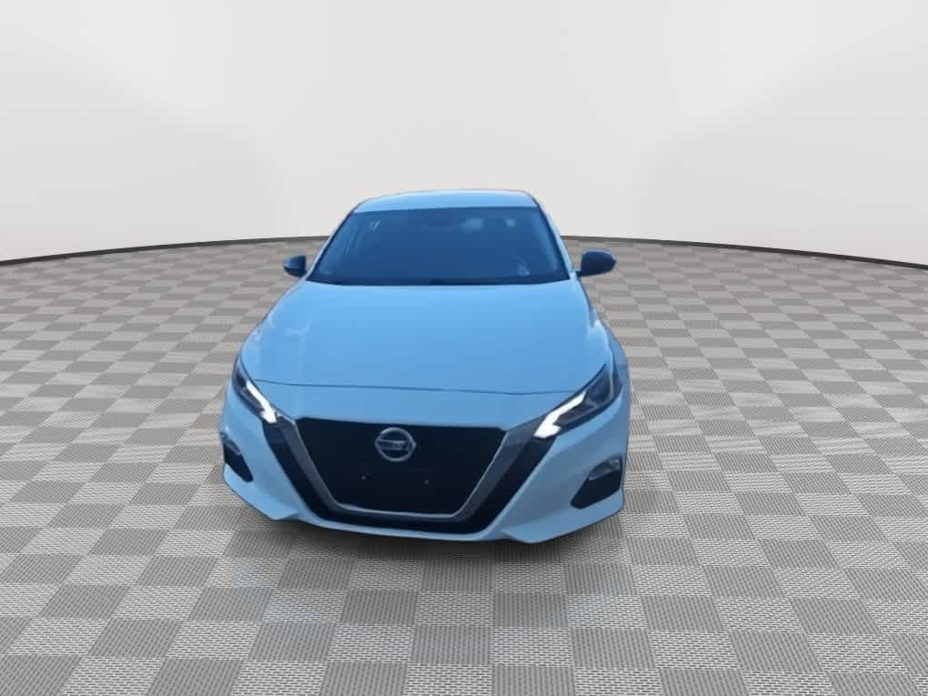 Thumbnail: 2022 Nissan Altima - 3
