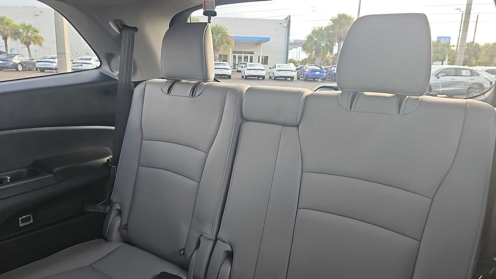 Thumbnail: 2019 Honda Pilot - 26