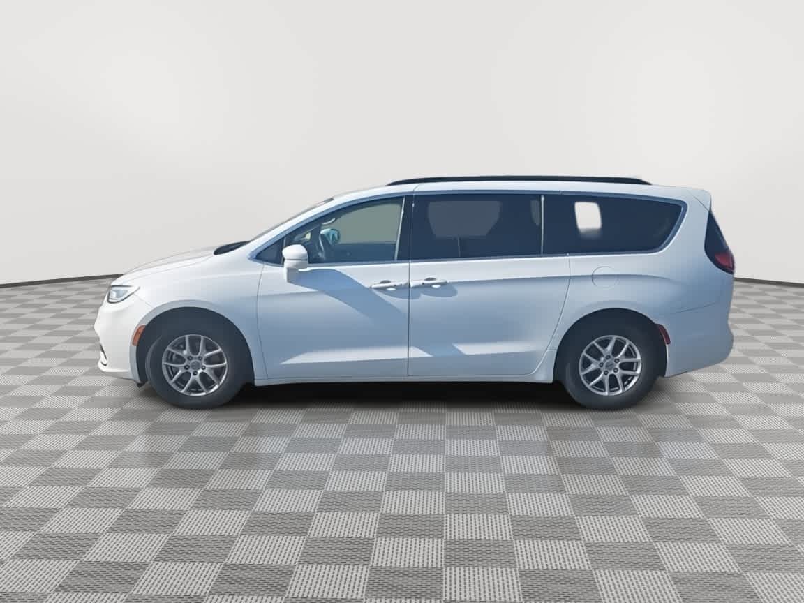 2022 Chrysler Pacifica Touring L 5