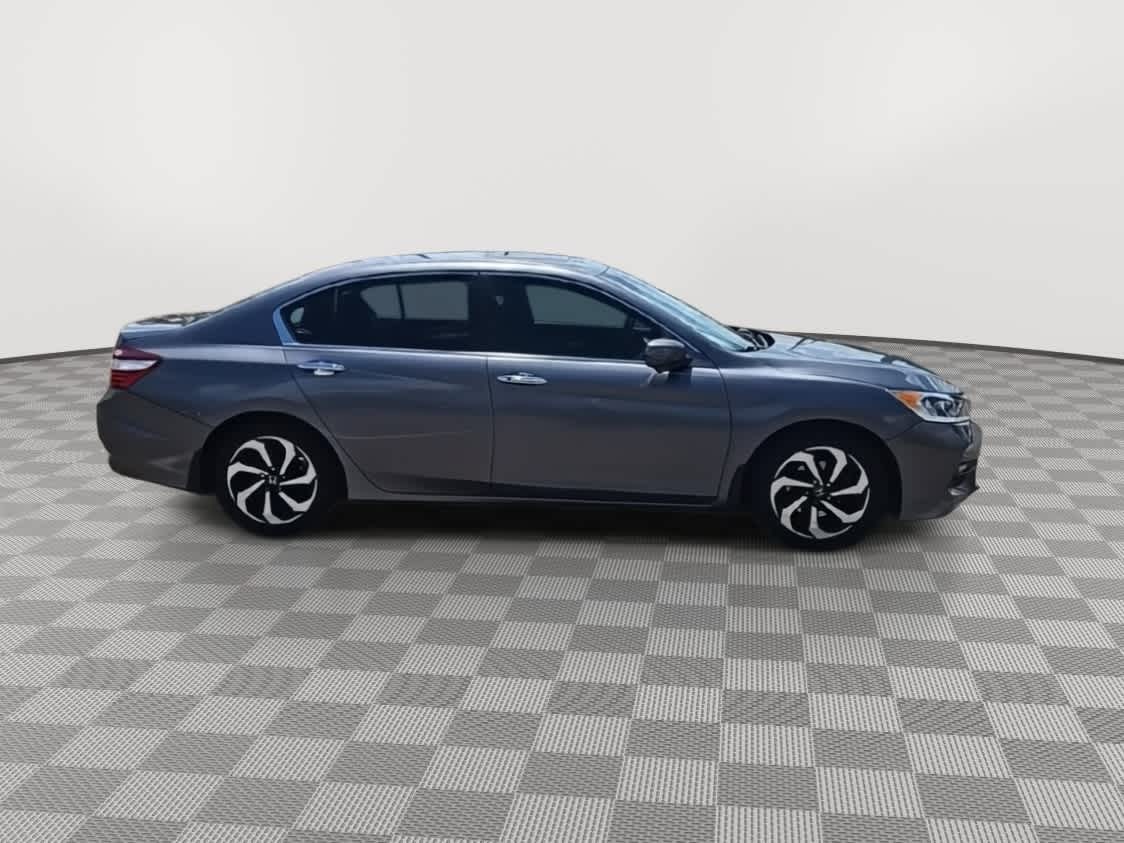 Thumbnail: 2016 Honda Accord - 9