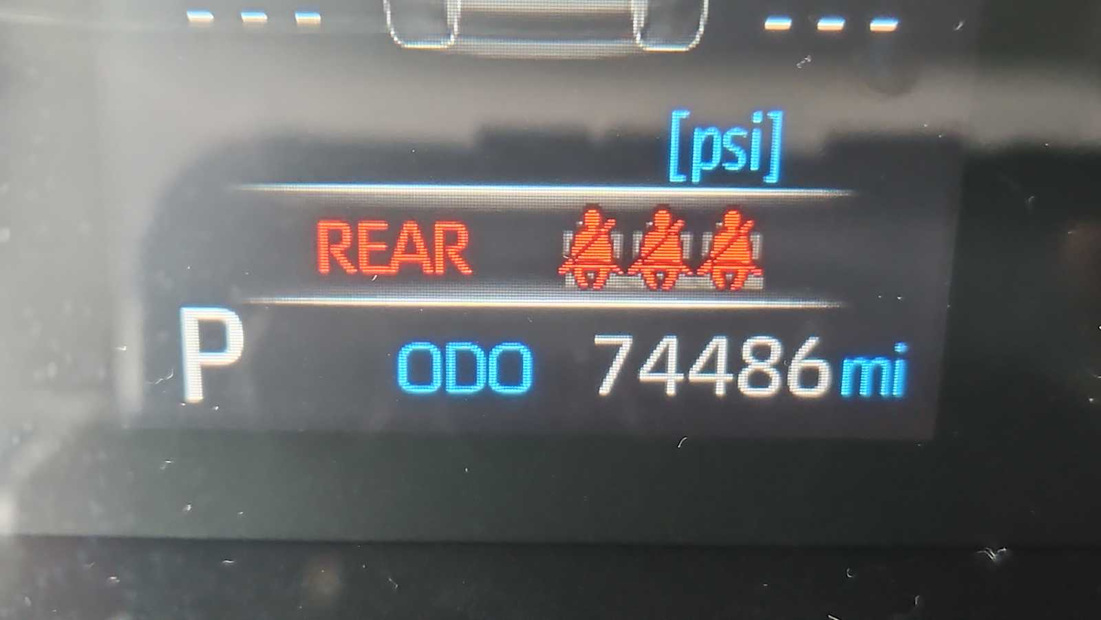 Thumbnail: 2022 Toyota RAV4 - 10