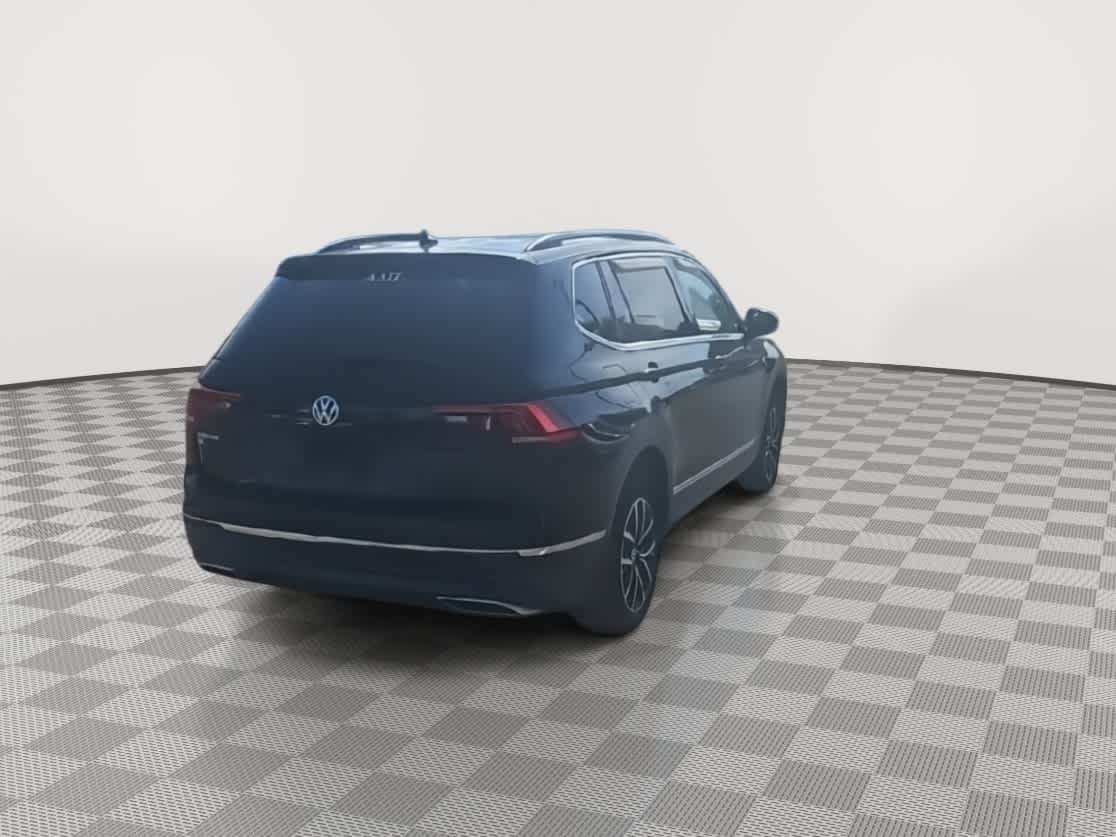 Thumbnail: 2020 Volkswagen Tiguan - 8