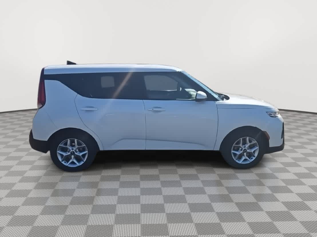 Thumbnail: 2022 Kia Soul - 9