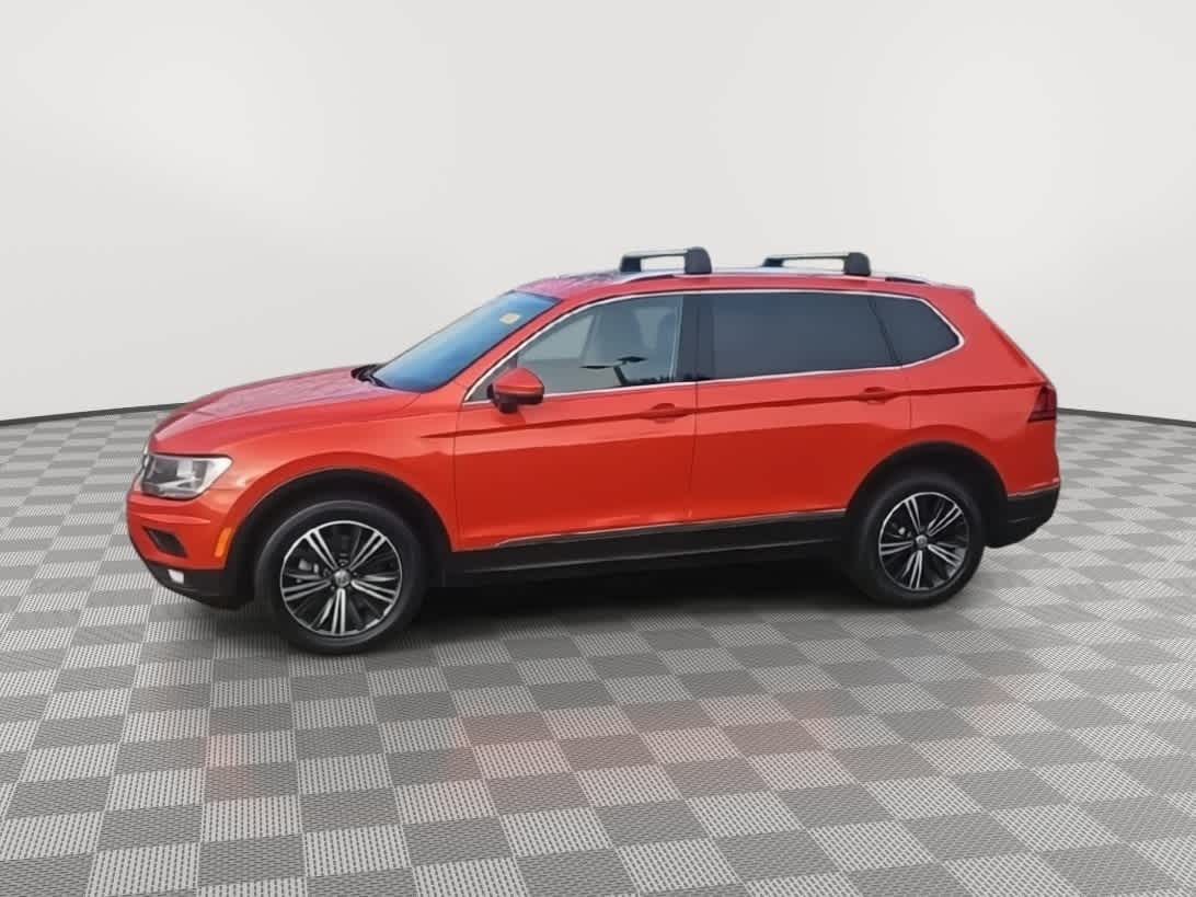 Thumbnail: 2019 Volkswagen Tiguan - 4