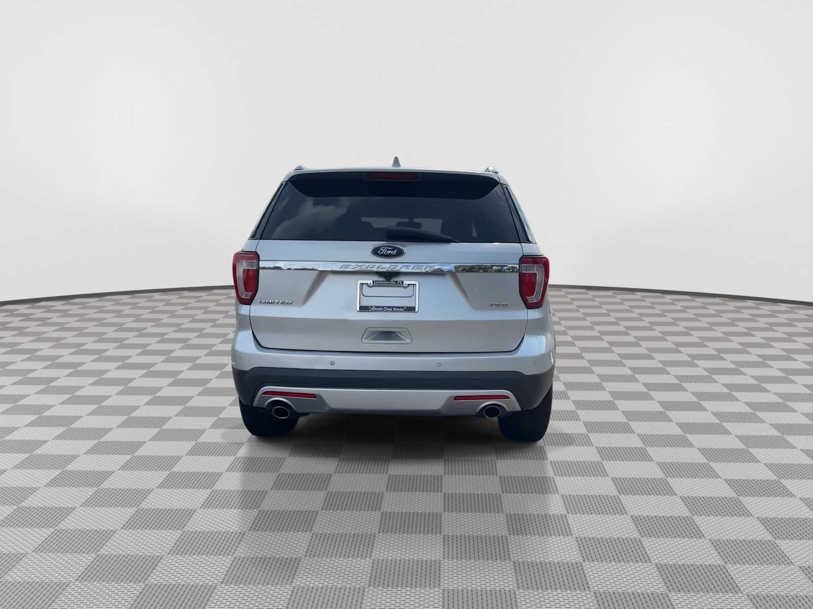 Thumbnail: 2017 Ford Explorer - 7