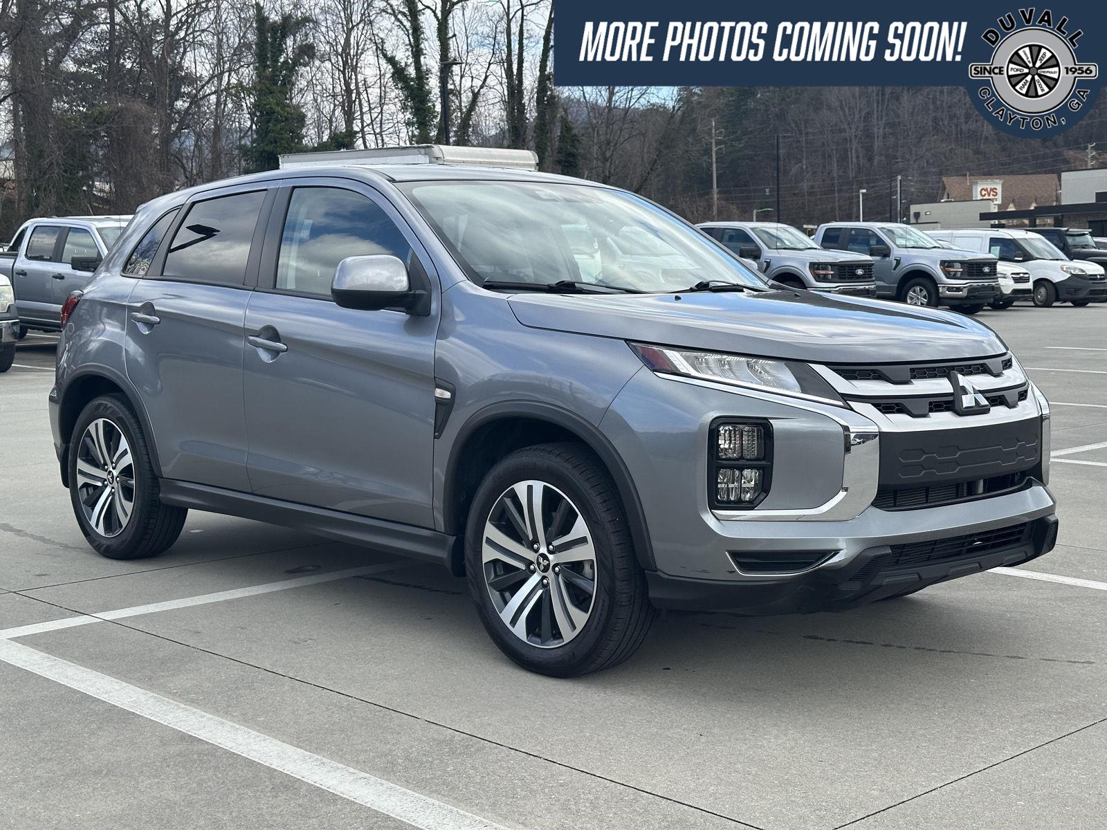 2024 Mitsubishi Outlander Sport ES's photo