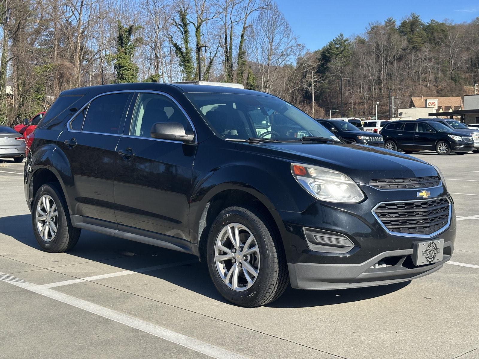 2017 Chevrolet Equinox LS's photo