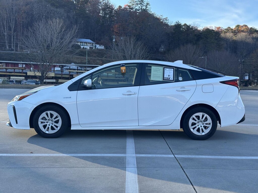 Used 2022 Toyota Prius LE Hatchback