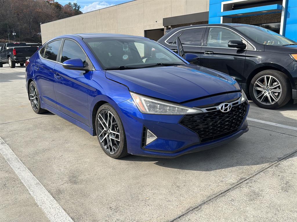 2019 Hyundai Elantra Sport's photo