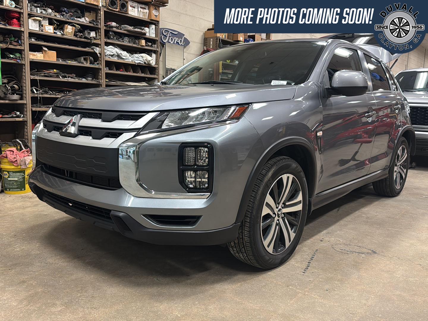 2024 Mitsubishi Outlander Sport ES's photo