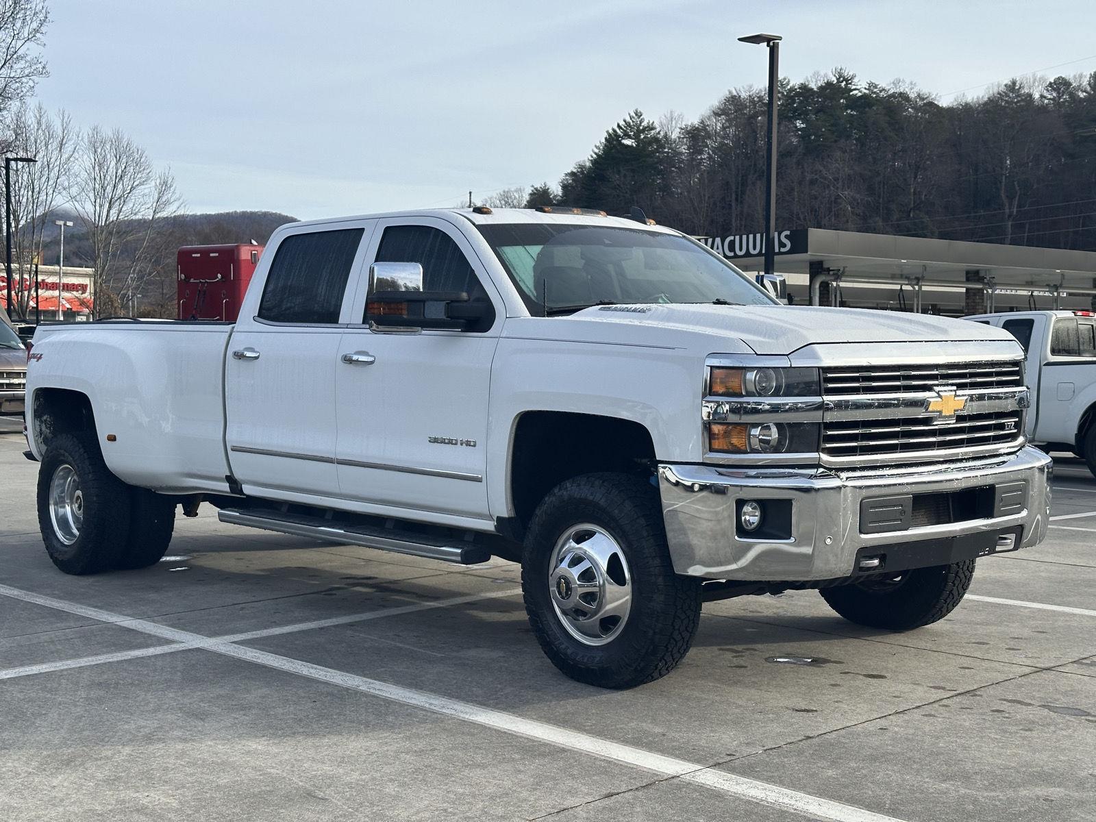 2016 Chevrolet Silverado 3500HD LTZ's photo